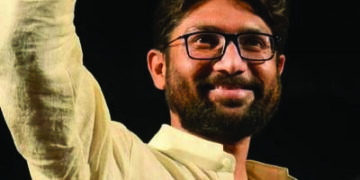 Gujarat Dalit leader Jignesh Mevani expected to join Congress next week