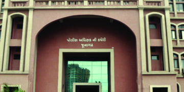 2 cops suspended in Junagadh for thrashing Army man; video goes viral