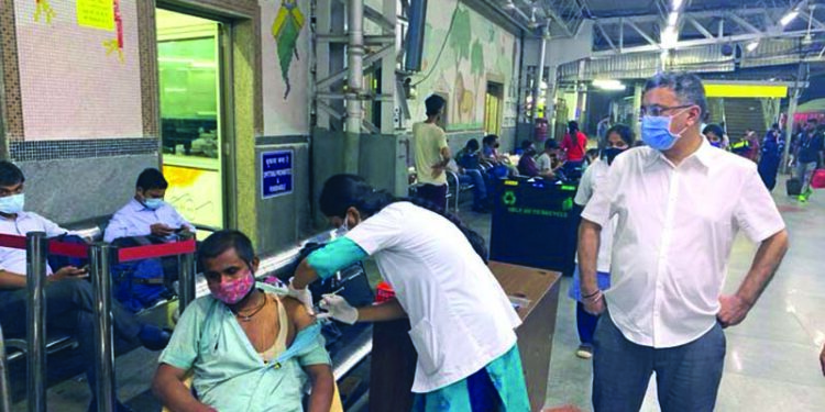 Gujarat administers 23.68-lakh COVID-19 jabs, Surat numero uno in state; total 5.59-cr doses so far