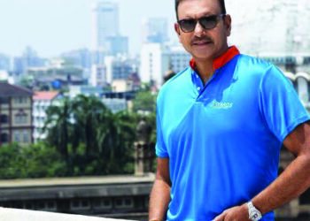 India head coach Shastri tests positive for coronavirus, isolated along with other support staff members in UK