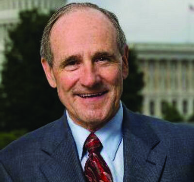 US senator lauds India’s decision to resume COVID-19 vaccine export