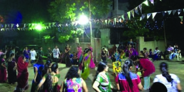 Gujarat govt eases curfew by 1 hour, allows sheri garba