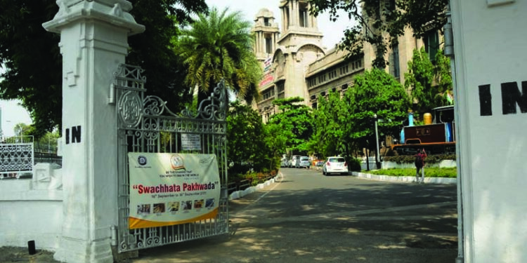 S Railway GM launches fortnight long Special Cleanliness campaign, administers Swachhata Pledge to staff