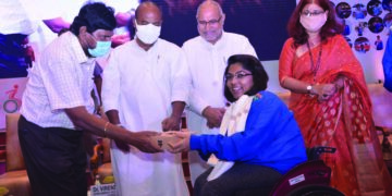 Union Social Justice Minister felicitates Tokyo Paralympics medal winners, coaches