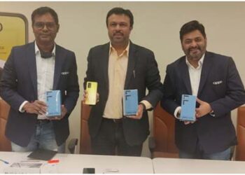 Hariom Mobile launches Oppo F19s smartphone in Gujarat