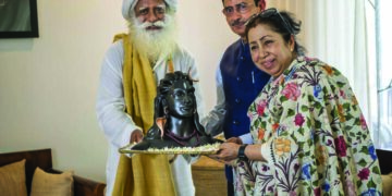 Tamil Nadu Guv visits Isha Yoga centre
