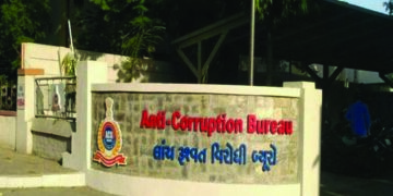 ACB arrests deputy collector, TDO for taking bribe in Gujarat