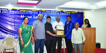 3 faculty members of Adhiyamaan College of Engineering honoured with IEI Tech Samartin Awards