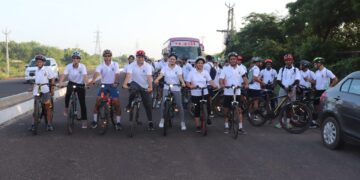 Azadi Ka Amrit Mahotsav: INS Valsura holds 75-km cycling expedition