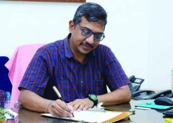 Postings: P Mahesh assumes charge as Senior Deputy GM and CVO of S Rly