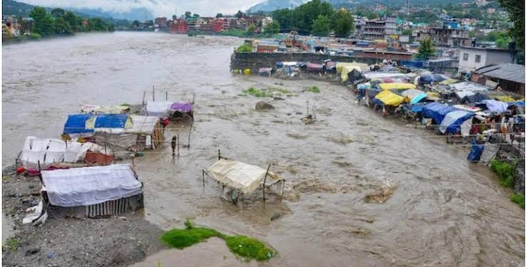 Gujarat CM Patel dials his Uttarakhand counterpart to help Gujarati pilgrims stranded due to bad weather