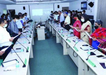 Vigilance Awareness Week 2021: S Rly GM administers integrity pledge to staffers