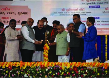 Gujarat CM Patel dedicates state’s first hi-tech six-lane road connecting Vasad with Tarapur