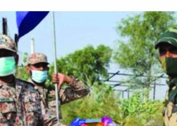 BSF, Pak Rangers exchange sweets, Diwali wishes on borders in Gujarat, Rajasthan