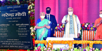 PM Modi dedicates Purvanchal Expressway