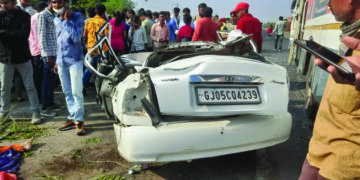 After tyre burst, car hits ST bus claiming 5 of its occupants in Rajkot