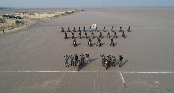  Desert Corps GOC Lt Gen PS Minhas flags off Koteshwar to Laungewala Swarnim Vijay Varsh Bike rally