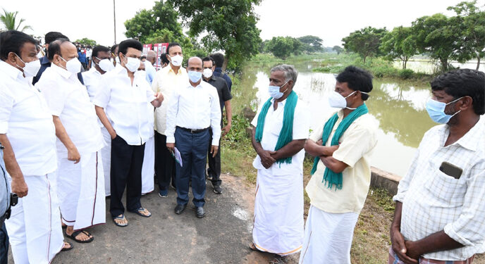 Tamil Nadu CM visits rain-hit areas in Cuddalore and offers solace to affected people