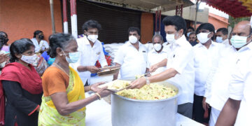 Tamil Nadu CM distributes flood relief, inaugurates medical camps in Chennai