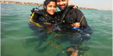 Unfathomable love: Amdavadi bizman dived 20-25-ft underwater and proposed to his fiancé
