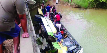 8 killed, including 5 women, as Andhra govt bus plunges into rivulet in West Godavari district