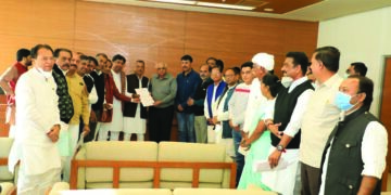 Gujarat Cong delegation meets CM, seeks HC monitored probe in paper leak, says ‘big fish’ always spared