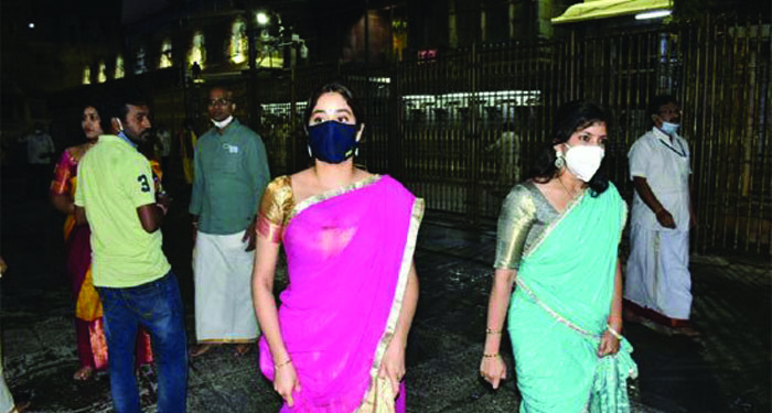 Sridevi’s elder daughter, Janhvi Kapoor, pays her obeisance at Tirumala
