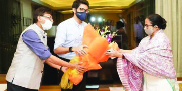 Didi contemplating alliance without Congress, claims Shiv Sena MP Sanjay Raut