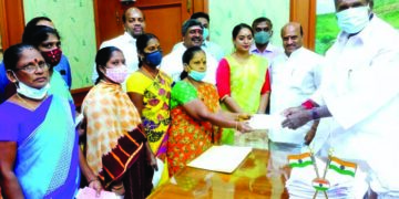 Pondy CM kickstarts distribution of rain relief worth Rs 156 cr for APL, BPL families through DBT