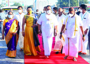 Sri Lanka PM Rajapaksa worships at Lord Venkateswara temple