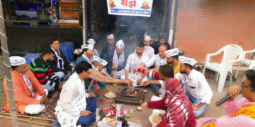 Gujarat AAP leader Mahesh Savani on hunger strike hospitalized