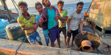 ICG evacuates snakebite victim from fishing boat in midsea off  Veraval coast