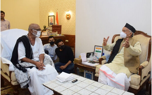 Pujya Morari Bapu meets Maharashtra Governor Bhagat Singh Koshyari