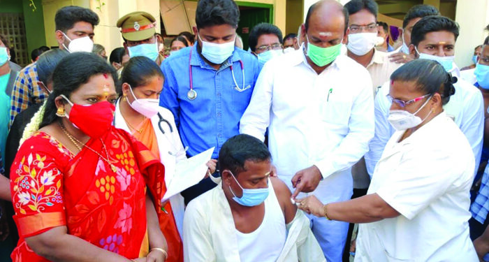 TN logs 17,934 fresh Covid-19 infections, 19 deaths; Puducherry confirms 893 more Coronavirus infections, 1 fatality