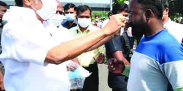 Vaxed citizens detected with Omicron advised home isolation, govt opens Siddha Centre in Chennai: TN Health Minister