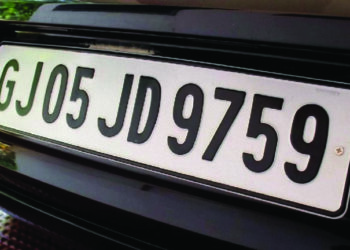 Vehicle owners can retain, transfer his registration numbers even after selling or scrapping: Gujarat