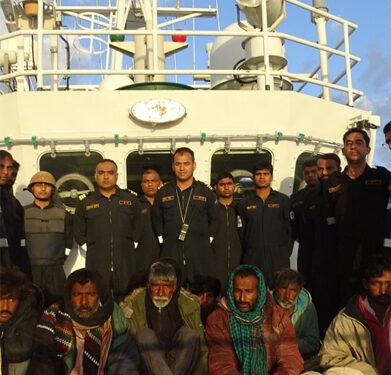 ICC Ship Ankit apprehends Pakistani boat with 10 crew members off Gujarat coast