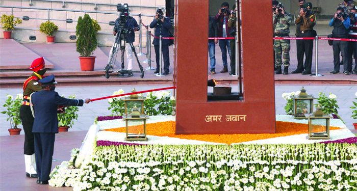 Amar Jawan Jyoti at India Gate merged with National War Memorial flame in full military tradition