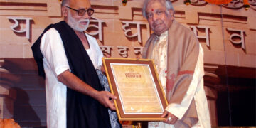 Morari Bapu pays rich tributes to Padma Vibhushan Kathak Legend Pt Birju Maharaj Ji