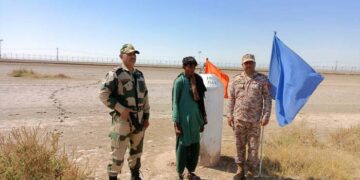 BSF hands over man to Pak Rangers after he inadvertently crosses into Gujarat in India