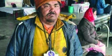 Digital India: Bihar beggar carries QR code placard to receive money in his ‘e-wallets’