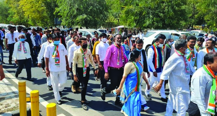 GPCC takes out ‘march for justice’ demanding Rs 4 lakh COVID ex gratia for kin of all victims