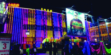 Petrol bomb hurled at actor Ajith fans outside Kovai cinema hall, one injured