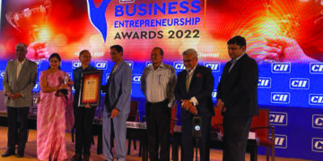 SR CII confers Business Person of the Year award on Walkaroo MD, V Noushad