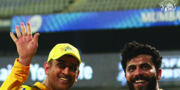 Dhoni hands over CSK captaincy to Jadeja