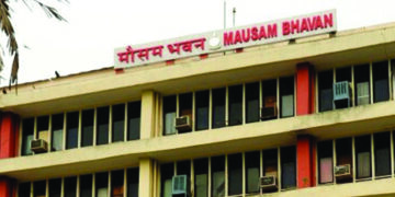 IMD issues yellow alert for thunderstorms in Gujarat, MP & Maharashtra
