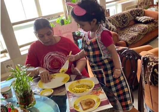 TreeHouse School inculcates kids to reciprocate good gestures of  moms, grandmoms