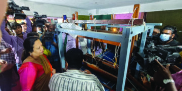 Union Minister Darshana Jardosh inaugurates ‘NESAVU 2022’ Handloom Expo, attends convocation of NIFT in Chennai