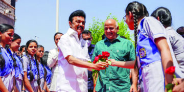After visiting model school in Delhi, along with Kejriwal, Stalin says TN will establish one too in Chennai