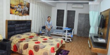 As govt reneges on fulfilling promises, medical services at hospitals in Gujarat hit as 10K doctors on indefinite stir